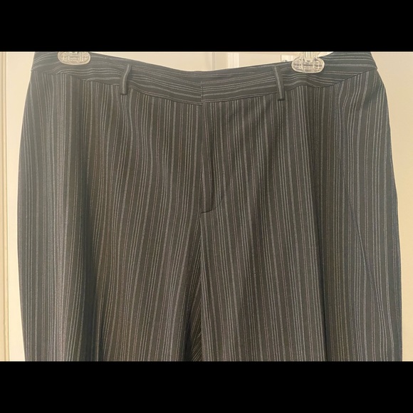 Nine West gray striped trouser with stretch; Size 14W - Picture 2 of 5